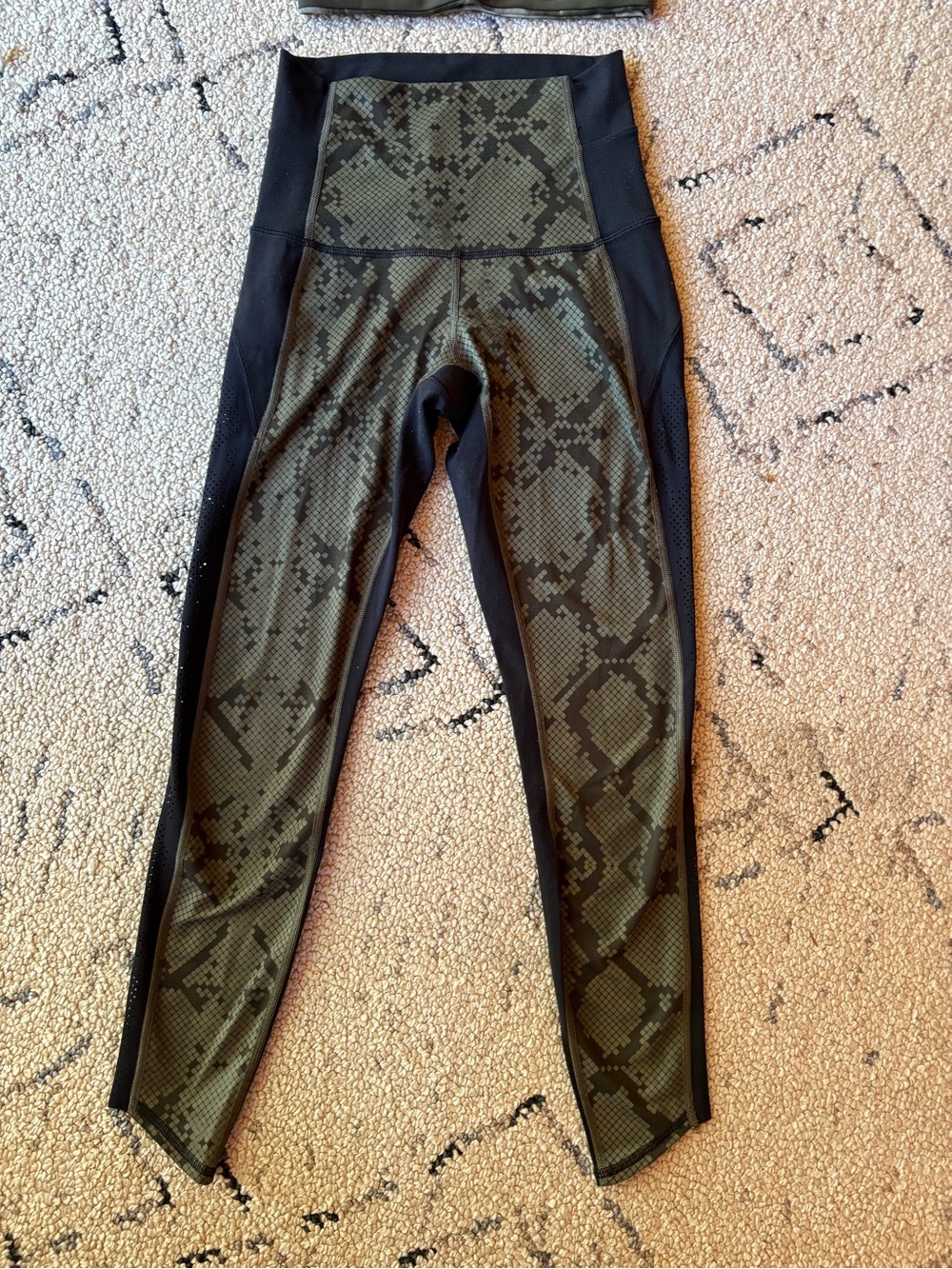 Lululemon set sz 4 vintage EuC - Picture 5 of 8
